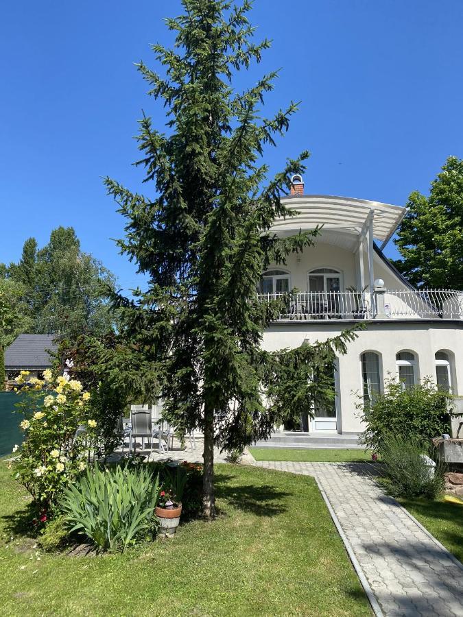 Villa Nadliget Vendeghaz Ábrahámhegy Exterior foto